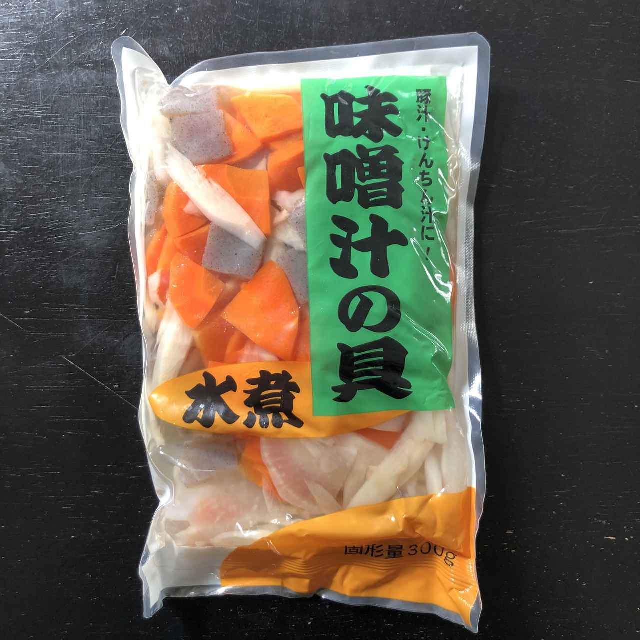 業務スーパーのアイテムで超簡単な豚汁を作る！ 『味噌汁の具』を使った豚汁レシピ(お役立ちキャンプ情報 2020年06月13日) - 日本気象協会  tenki.jp