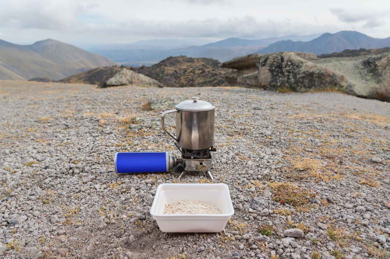 画像: クッカー兼用寸胴タイプ：湯沸かしと料理が1台でできる＝ミニマムキャンプにおすすめ