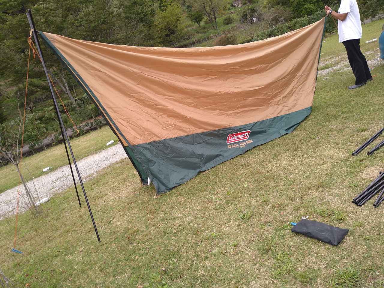 ペグに傷等があるのでColeman XP HEXA TARP／MDX OLIVE コールマン タープ