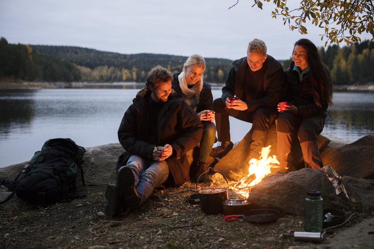 画像: 水平思考クイズゲーム「ウミガメのスープ」はキャンプの空き時間や焚き火をしながらみんなで楽しめる