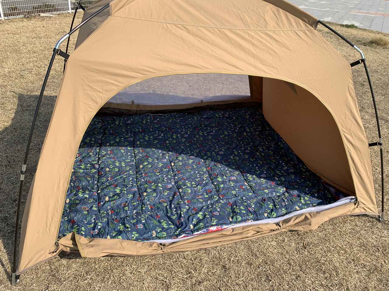 コールマン 寝袋 キャンプ テント アウトドア