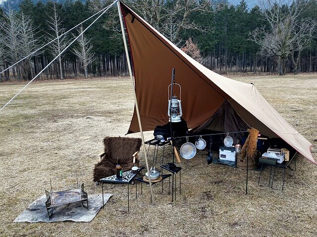 sanzoku mountain（山賊マウンテン）の焚き火テーブル