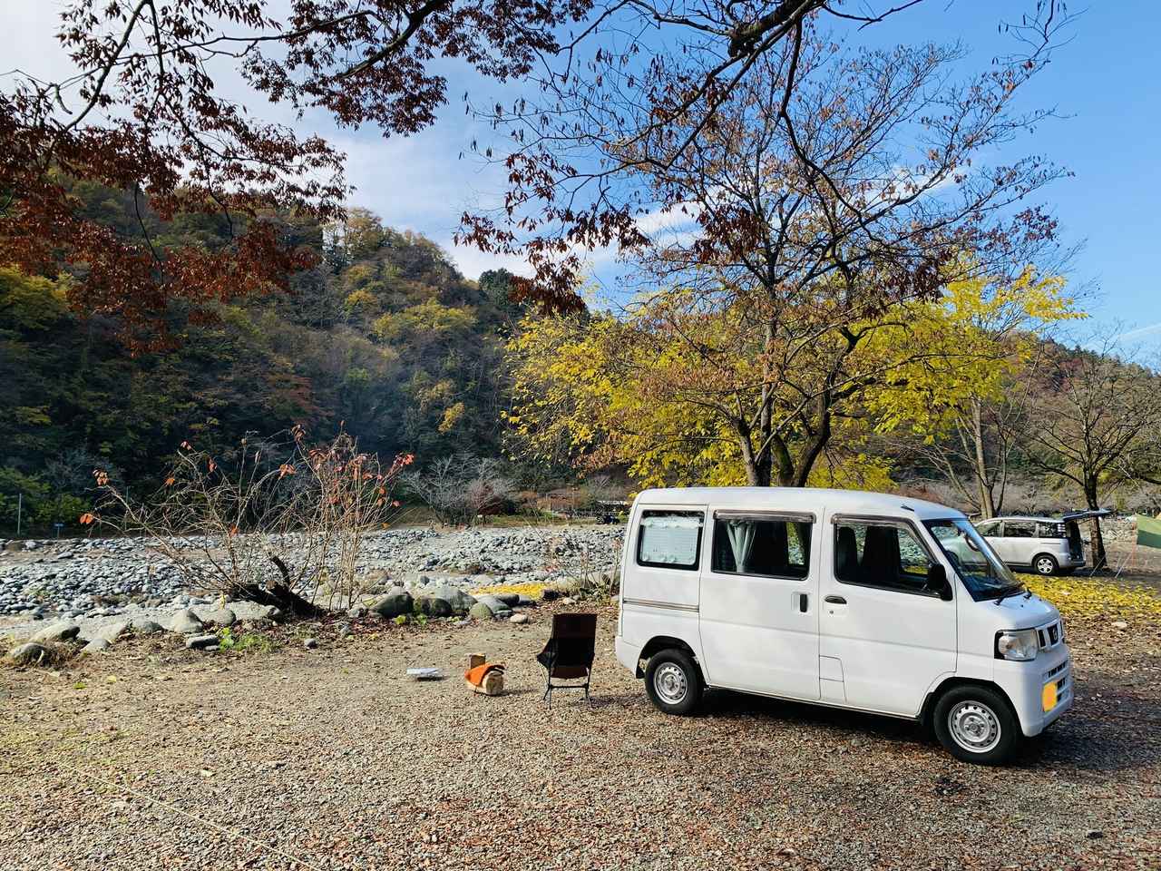 神奈川県『新戸キャンプ場』で道志川の絶景を！　予約不要&アクセス◎で気軽な利用も