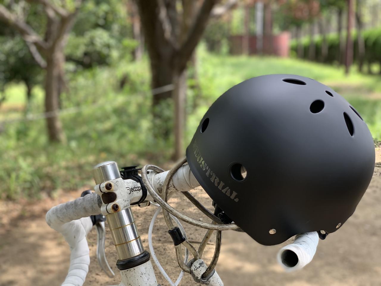 自転車のヘルメット着用が「努力義務」に！おしゃれと安全を両立させる